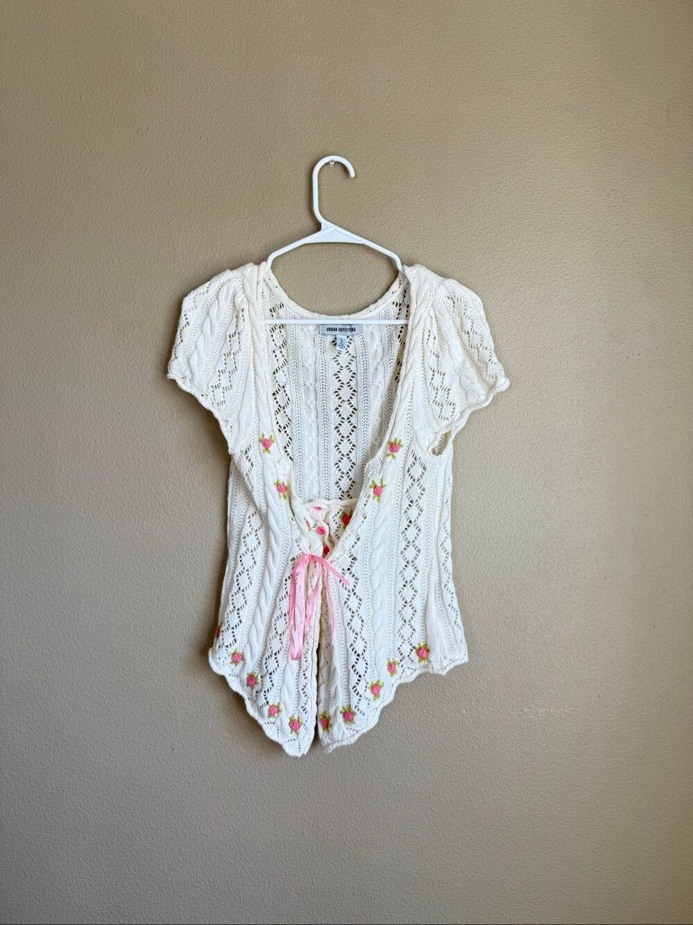Urban Outfitters Kourtney Floral Embroidered Short Sleeve Cardigan - Picture 2 of 7
